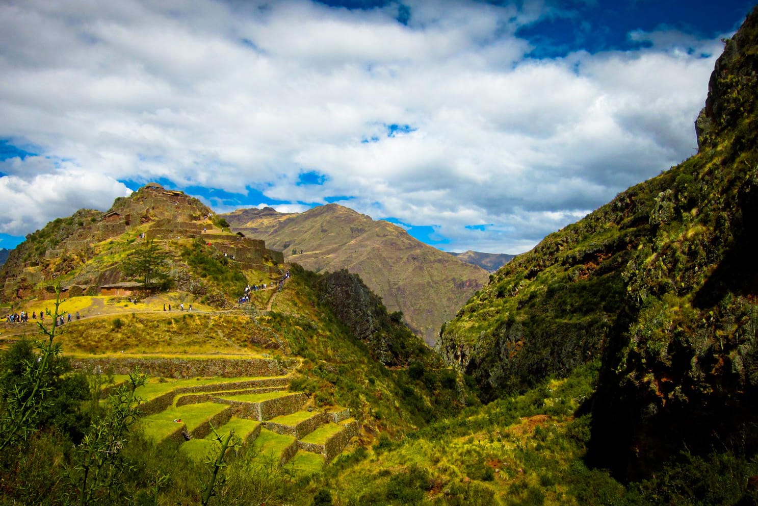 Explore the Coast and South of Peru on a 9 day trip