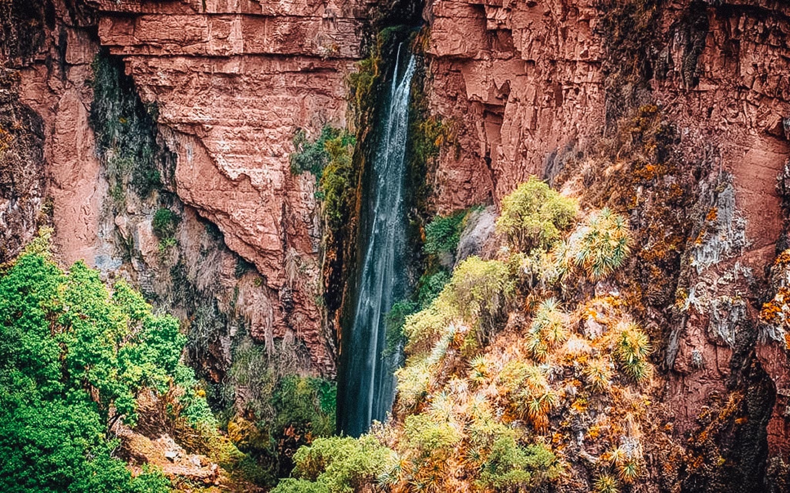 Perolniyoc Waterfall Hike Full Day